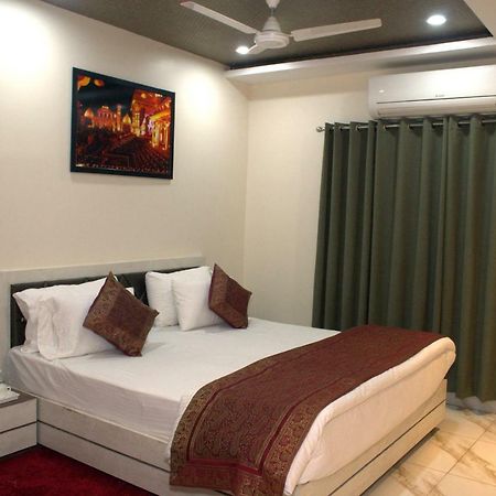 Hotel Tamilnadu Kashi Varanasi Eksteriør bilde