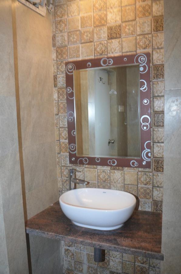 Hotel Tamilnadu Kashi Varanasi Eksteriør bilde